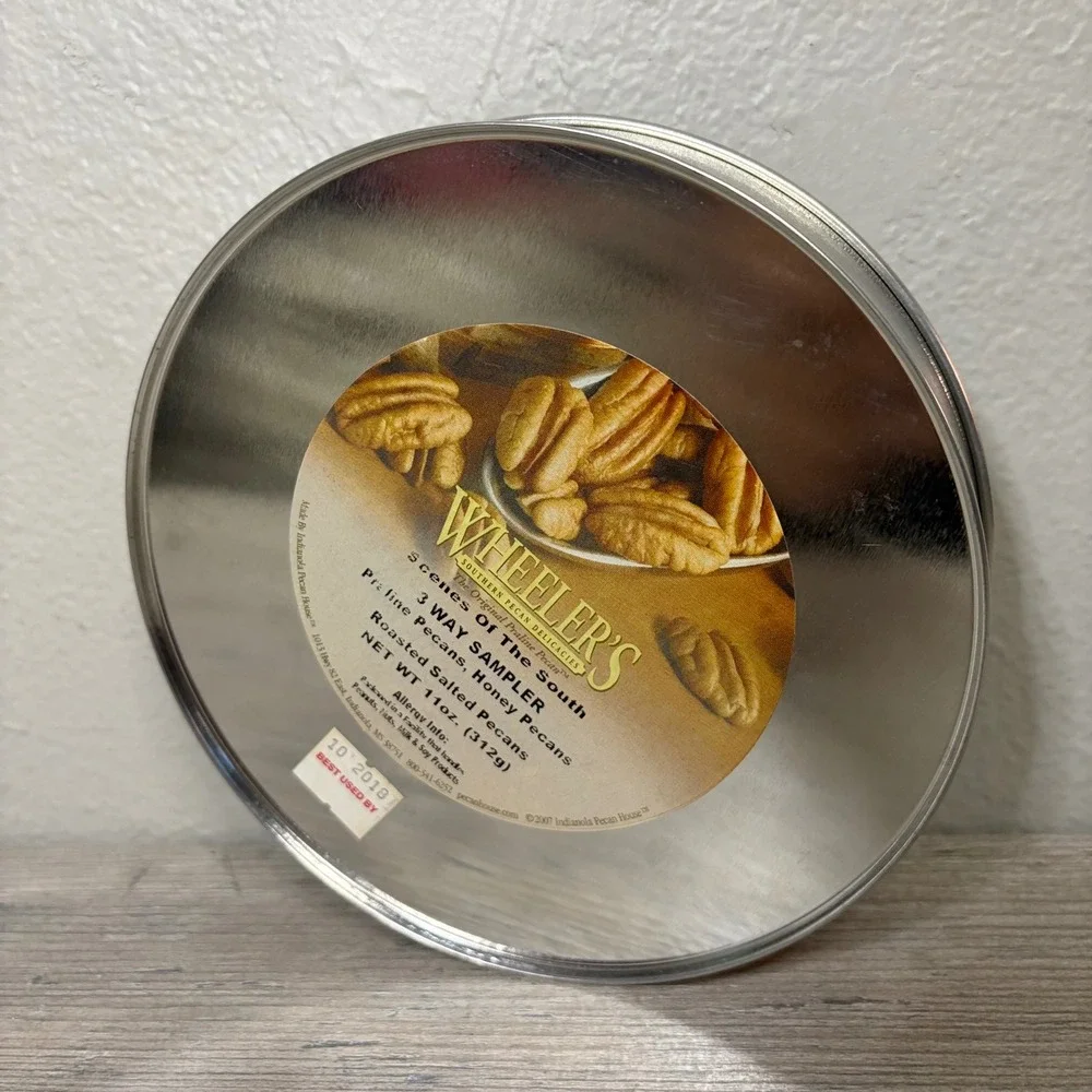 Vintage Holiday Cookie Tins Set of 2 Figis French Horn & Wheelers Snowflake Blue